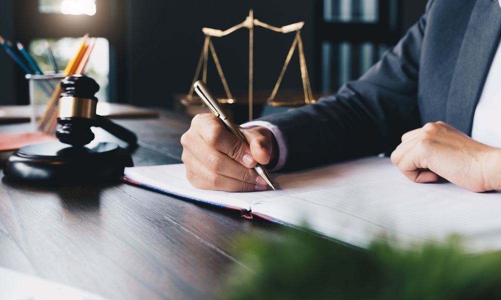 CDL Citations: What To Ask Before Hiring a Traffic Lawyer